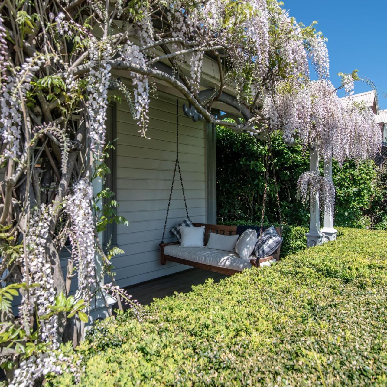 French Bay House Bed and Breakfast Akaroa Εξωτερικό φωτογραφία